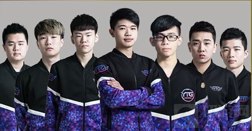 阿森纳女足惊天逆转，让二追三挺进欧冠四强.